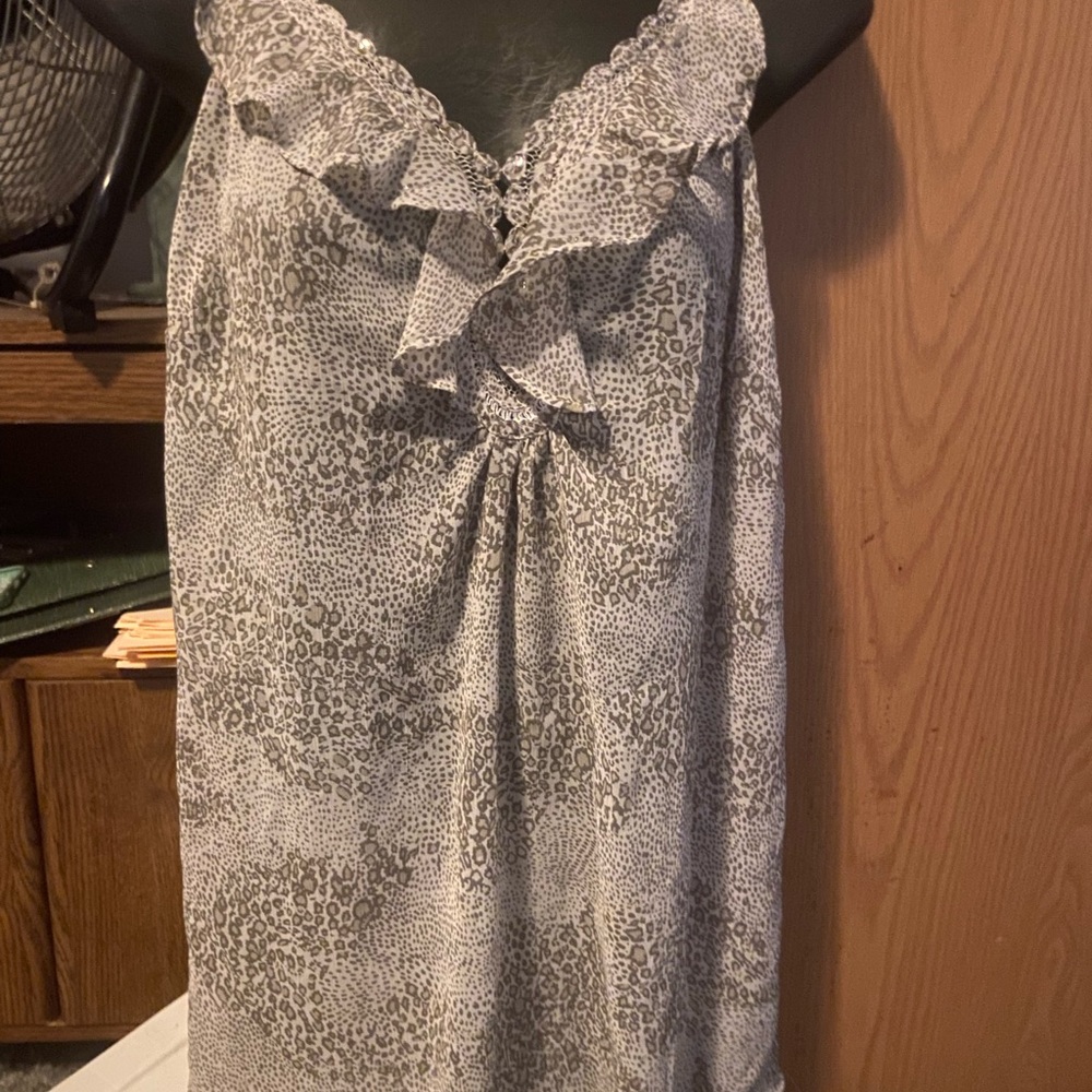 Sleeveless top